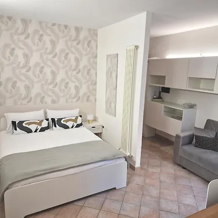 La Fenice Grazioso In Centro Con Cortile Privato Apartmán *