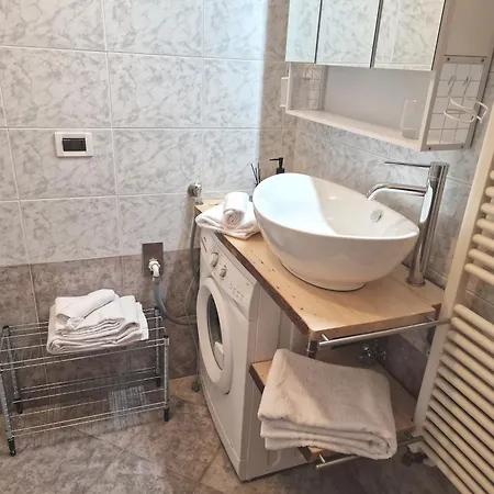 Apartment La Fenice Grazioso In Centro Con Cortile Privato Forli