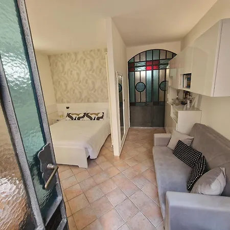 La Fenice Grazioso In Centro Con Cortile Privato *