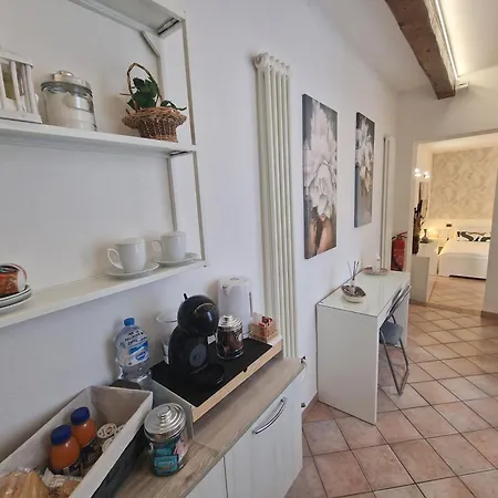 La Fenice Grazioso In Centro Con Cortile Privato דירה *