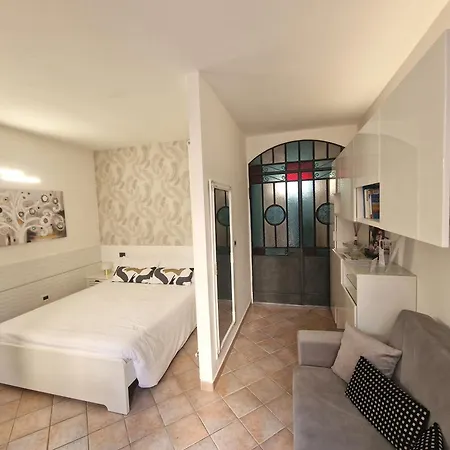 Apartment La Fenice Grazioso In Centro Con Cortile Privato Forli