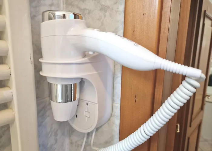 La Fenice Grazioso In Centro Con Cortile Privato Apartamento Forlì